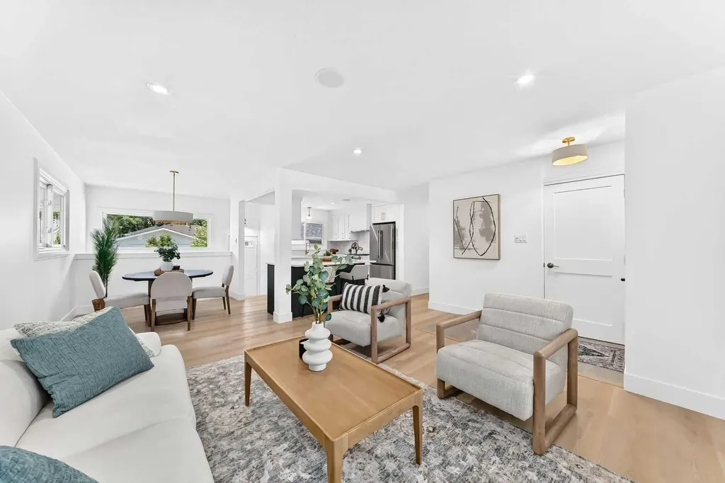 4139 Bowlen Street Calgary AB T2L1P8