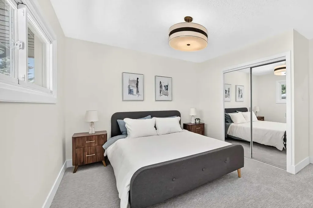 4139 Bowlen Street Calgary AB T2L1P8