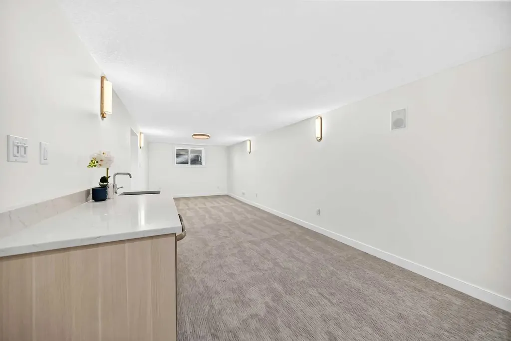4139 Bowlen Street Calgary AB T2L1P8