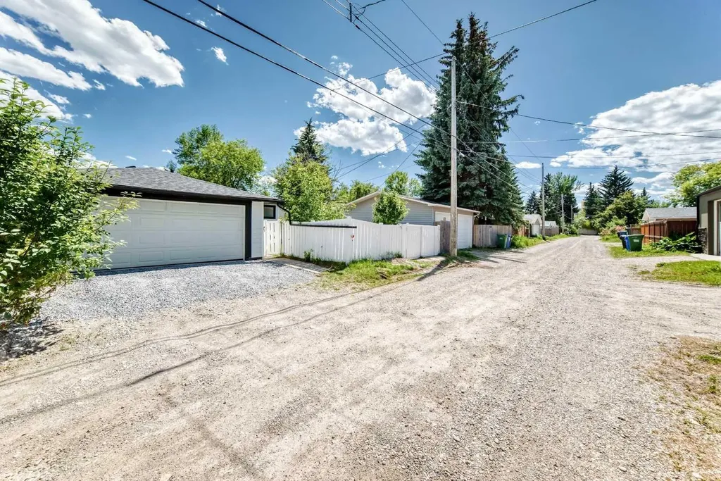 4139 Bowlen Street Calgary AB T2L1P8