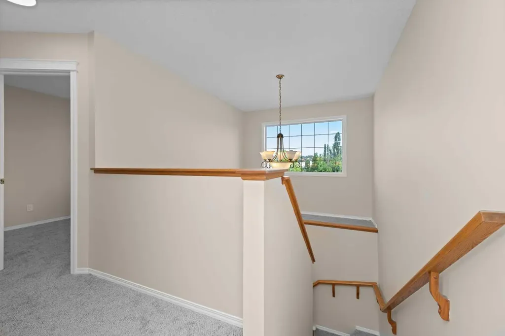 642 Citadel Drive NW Calgary AB T3G 4Z3