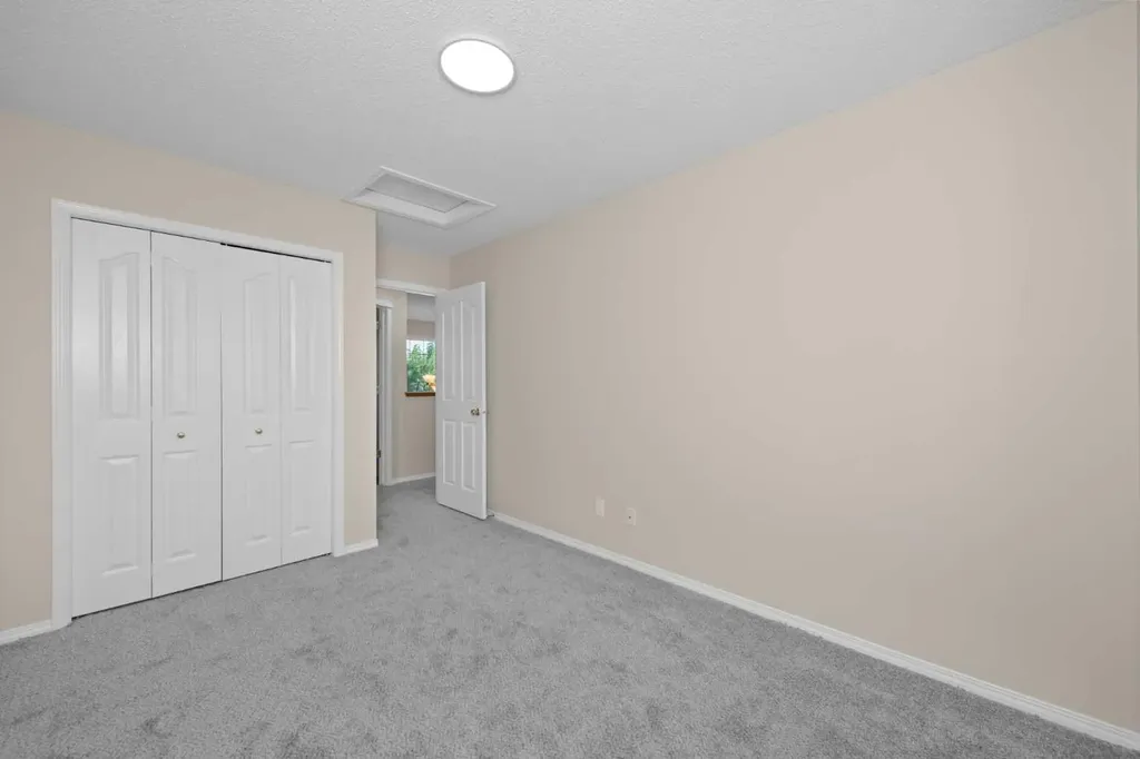 642 Citadel Drive NW Calgary AB T3G 4Z3