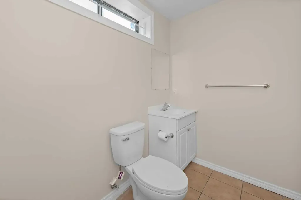 642 Citadel Drive NW Calgary AB T3G 4Z3