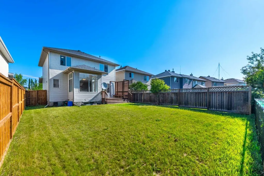 642 Citadel Drive NW Calgary AB T3G 4Z3