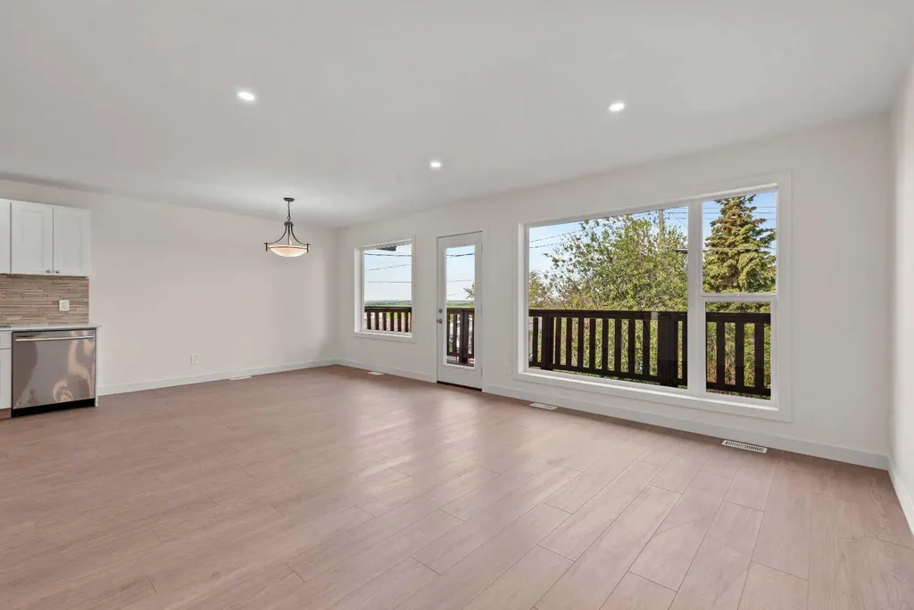 209 First Avenue S Torrington AB T0M 2B0