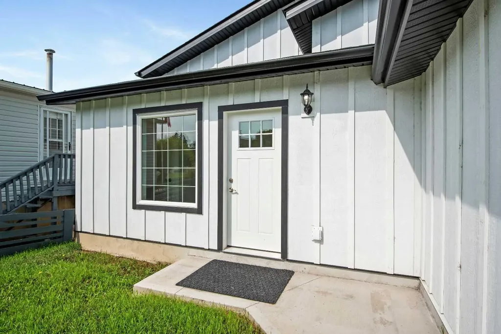 209 First Avenue S Torrington AB T0M 2B0