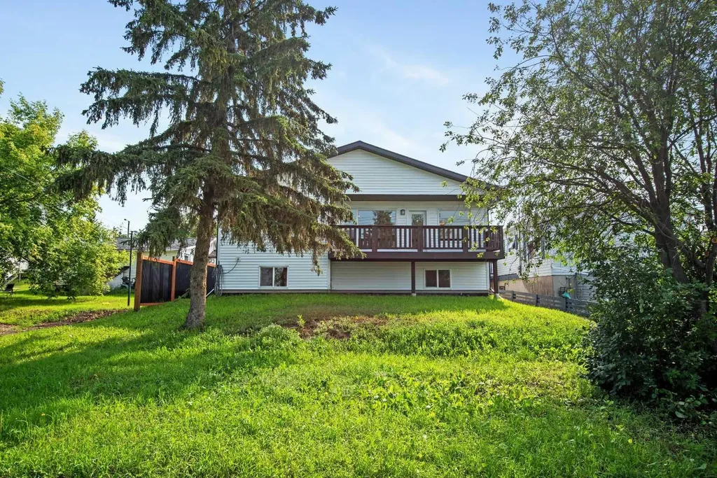 209 First Avenue S Torrington AB T0M 2B0