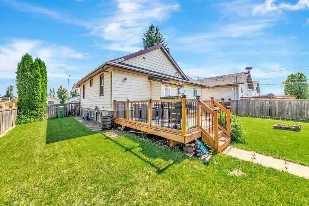 1512 49 Avenue Lloydminster SK S9V 1T3