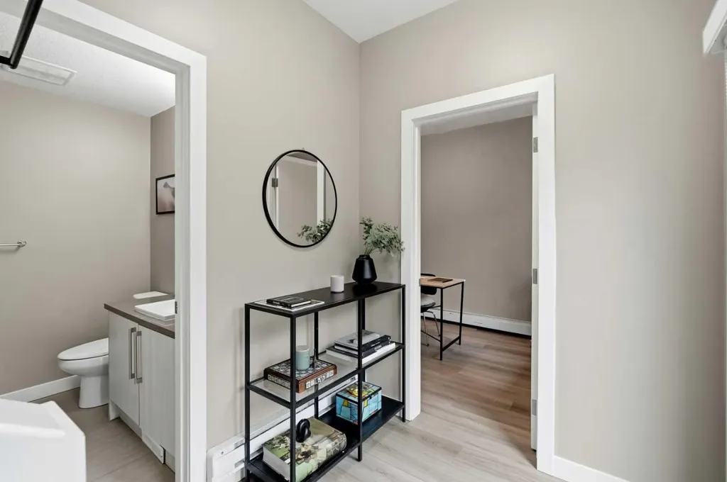 71 34 Avenue SW Calgary AB T2S 3H4