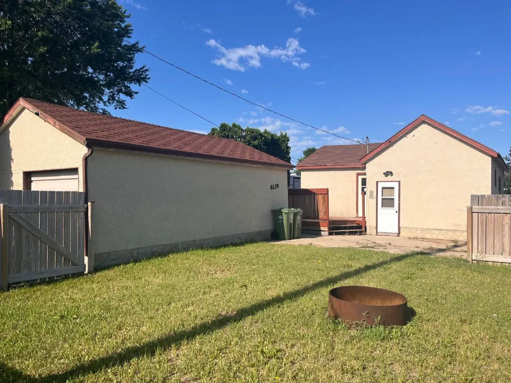 6119 53 Street Taber AB T1G 1J8
