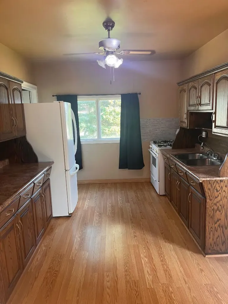 6119 53 Street Taber AB T1G 1J8