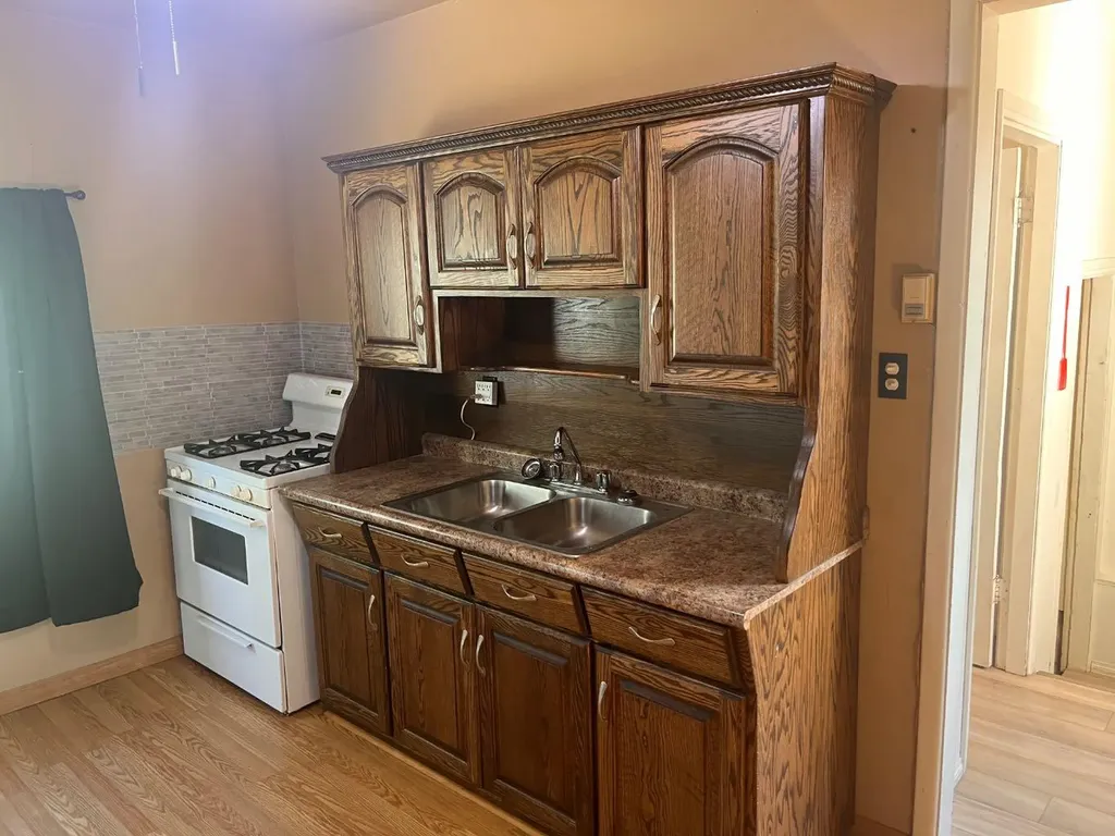 6119 53 Street Taber AB T1G 1J8