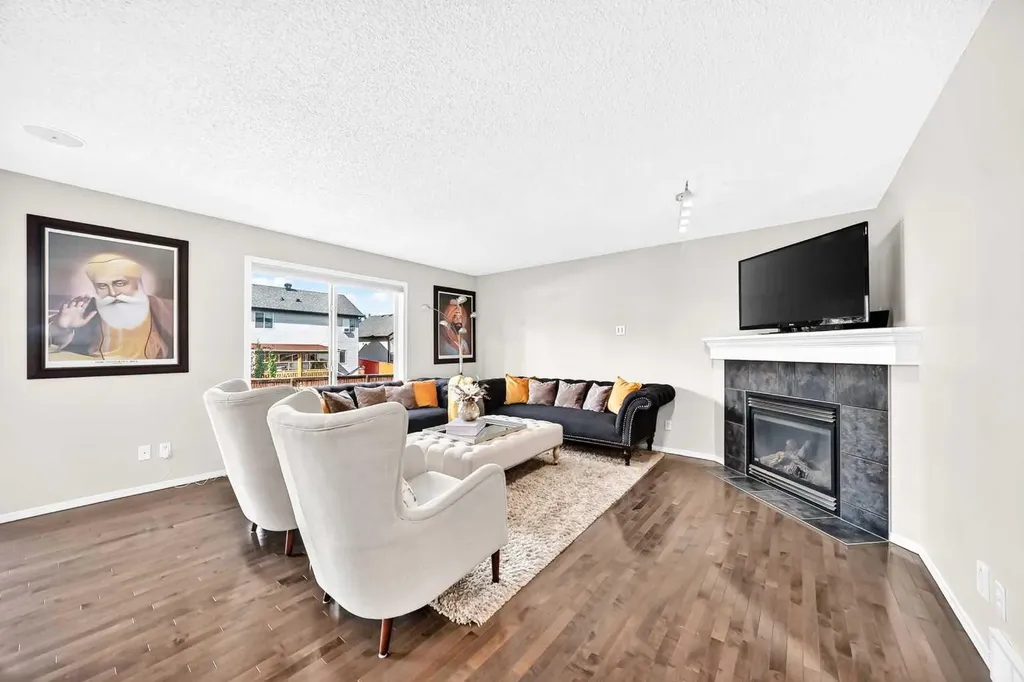 150 Springmere Drive Chestermere AB T1X1V9