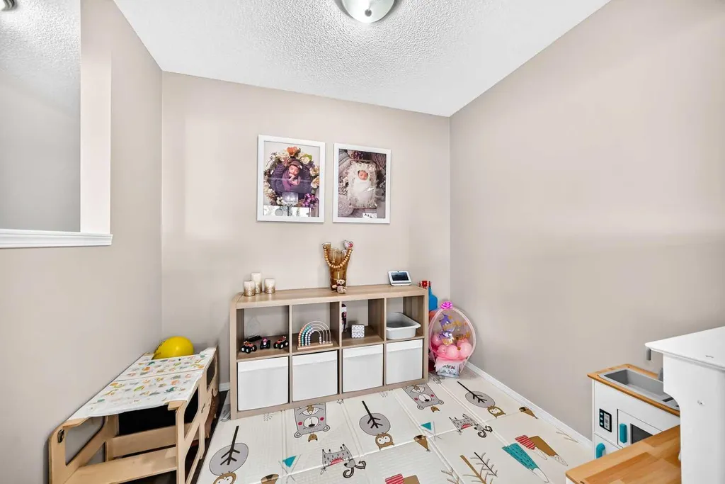 150 Springmere Drive Chestermere AB T1X1V9