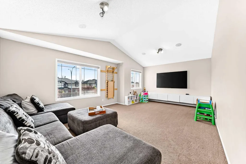 150 Springmere Drive Chestermere AB T1X1V9