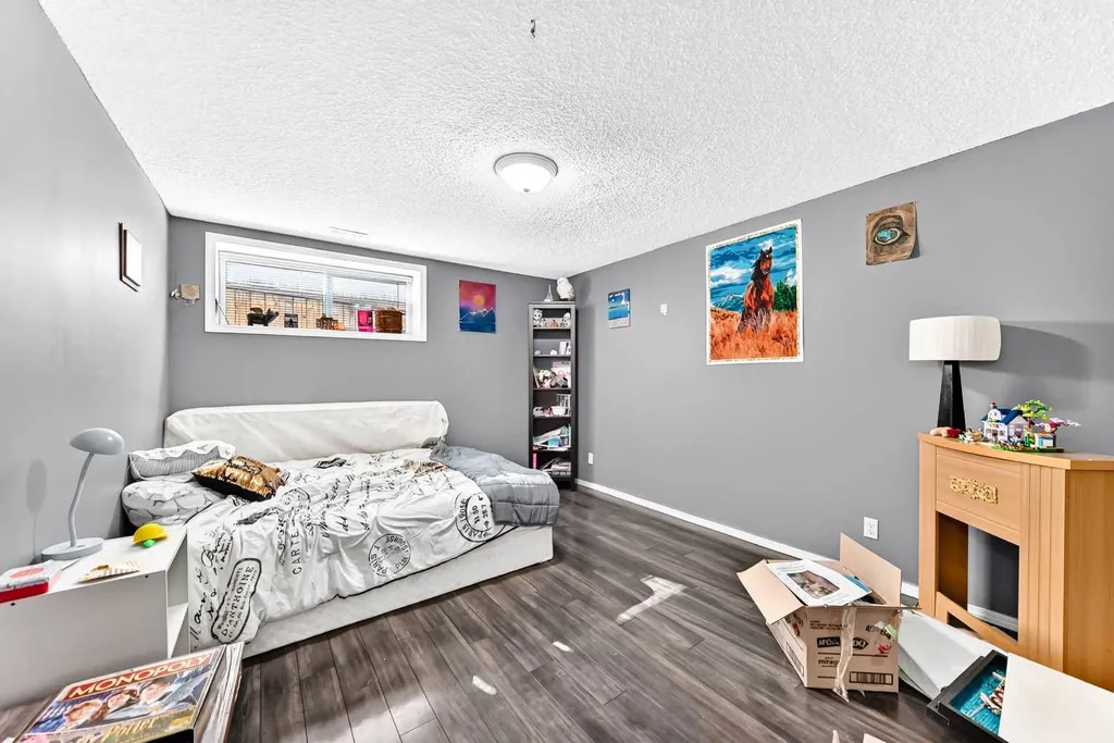 150 Springmere Drive Chestermere AB T1X1V9