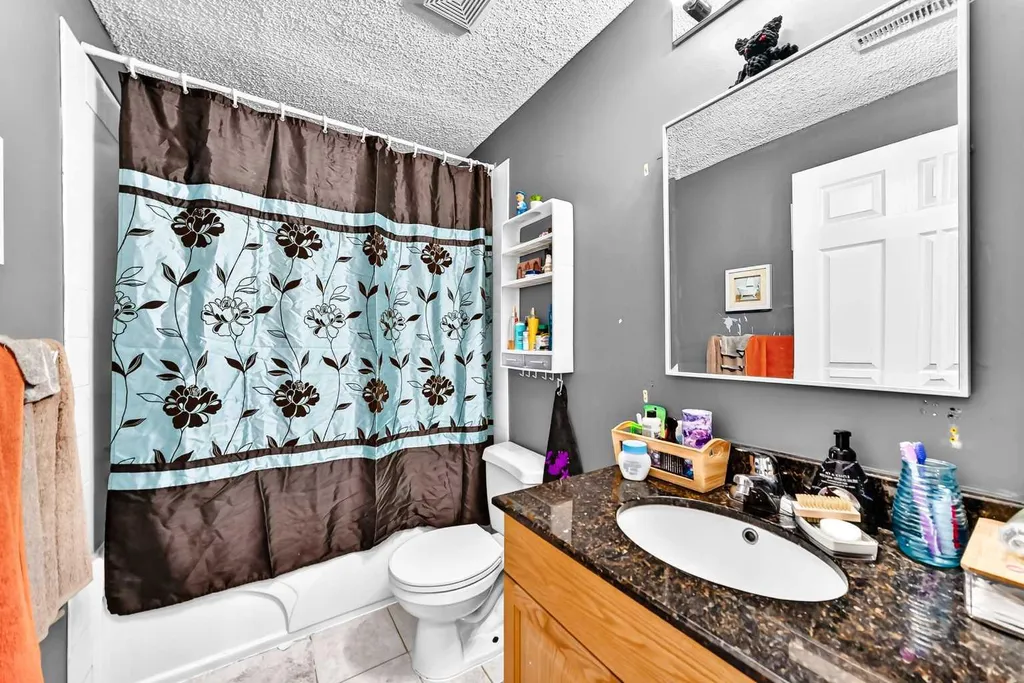 150 Springmere Drive Chestermere AB T1X1V9