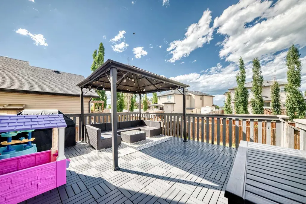 150 Springmere Drive Chestermere AB T1X1V9