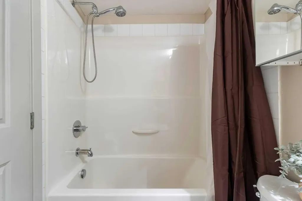155 Skyview Ranch Way NE Calgary AB T3N0L2