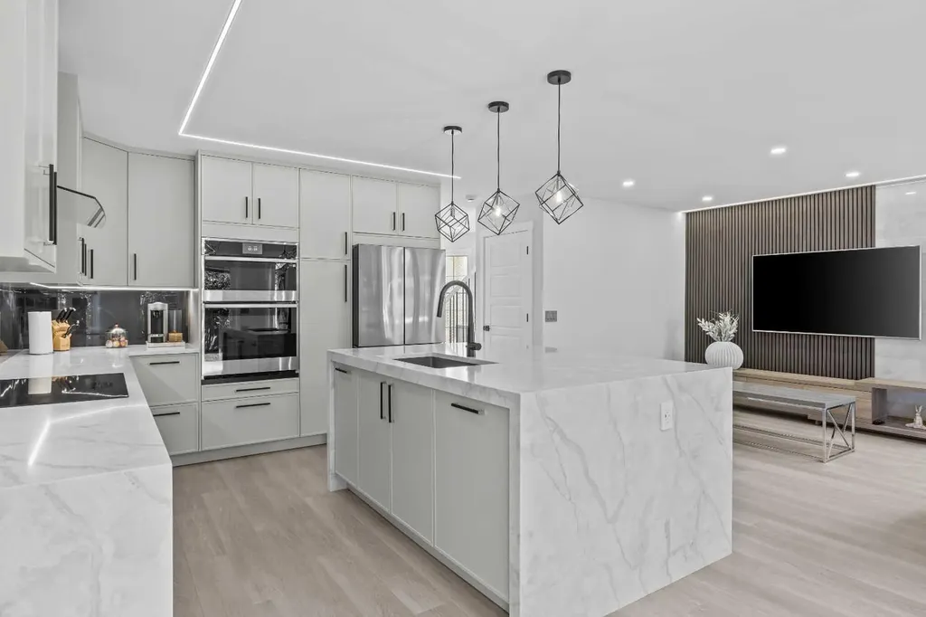 101 Bridlewood Street Calgary AB t2y 3r7