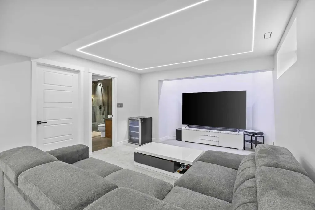 101 Bridlewood Street Calgary AB t2y 3r7