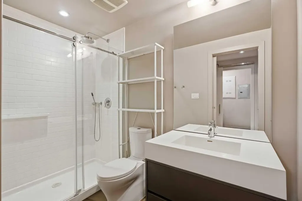 63 Inglewood Park SE Calgary AB T2G1B7