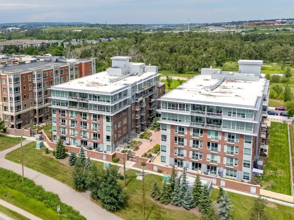 63 Inglewood Park SE Calgary AB T2G1B7
