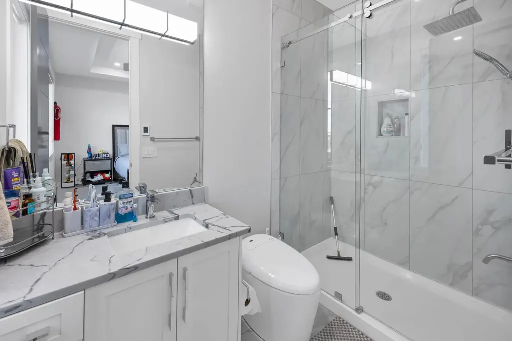 34 Rockford Park NW Calgary AB T3G0G7