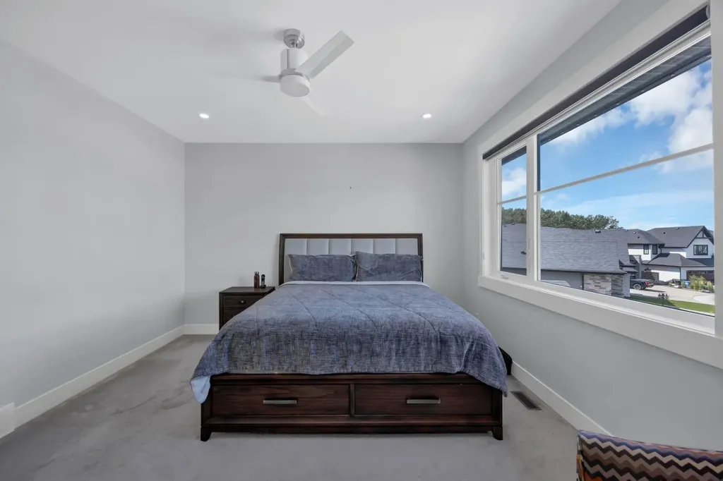 34 Rockford Park NW Calgary AB T3G0G7