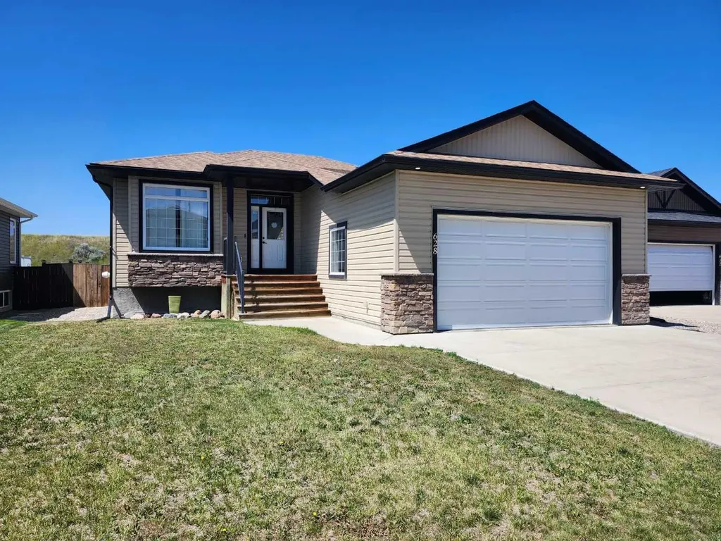 628 Bankview Drive Drumheller AB T0J0Y6