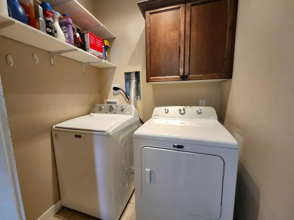628 Bankview Drive Drumheller AB T0J0Y6