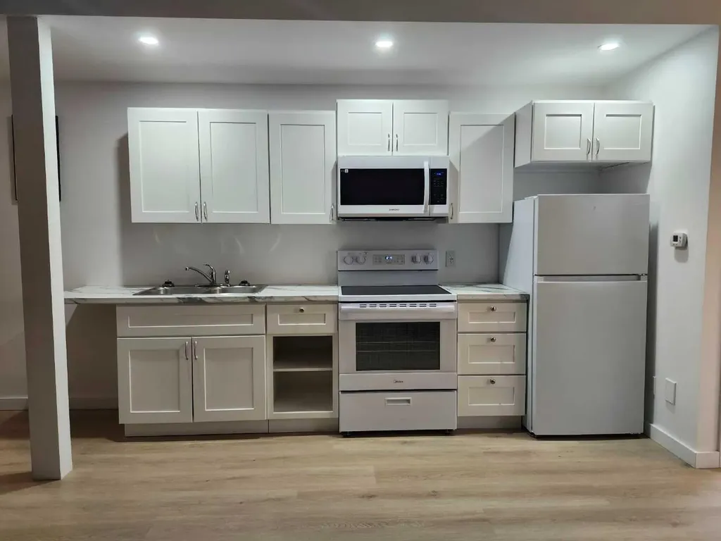 628 Bankview Drive Drumheller AB T0J0Y6