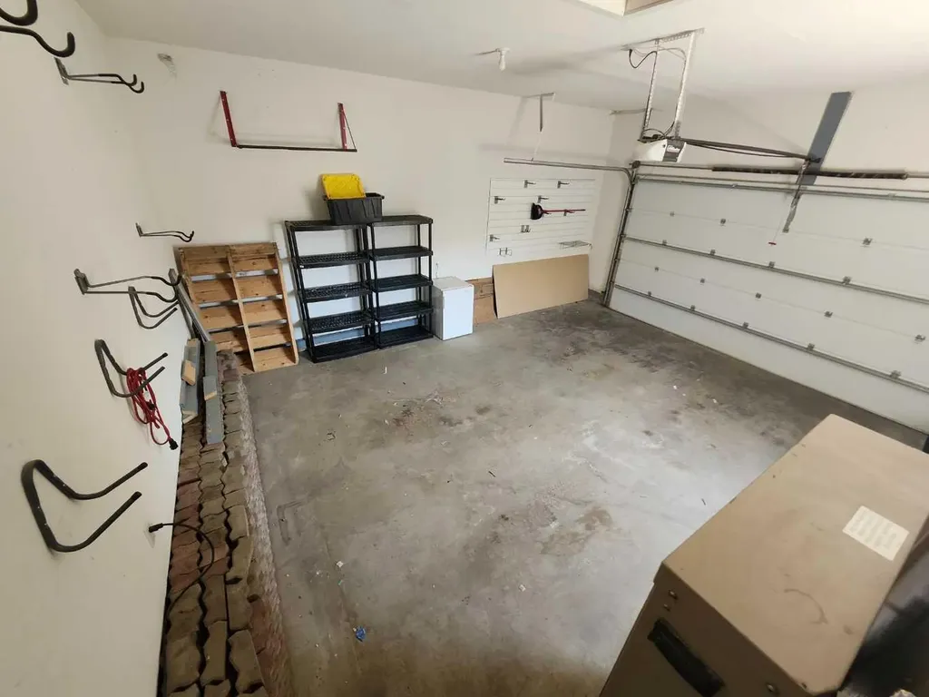 628 Bankview Drive Drumheller AB T0J0Y6