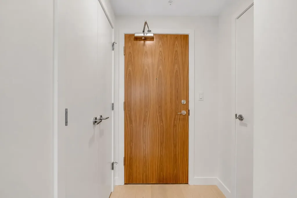 118 Waterfront Court SW Calgary AB T2P 1K8