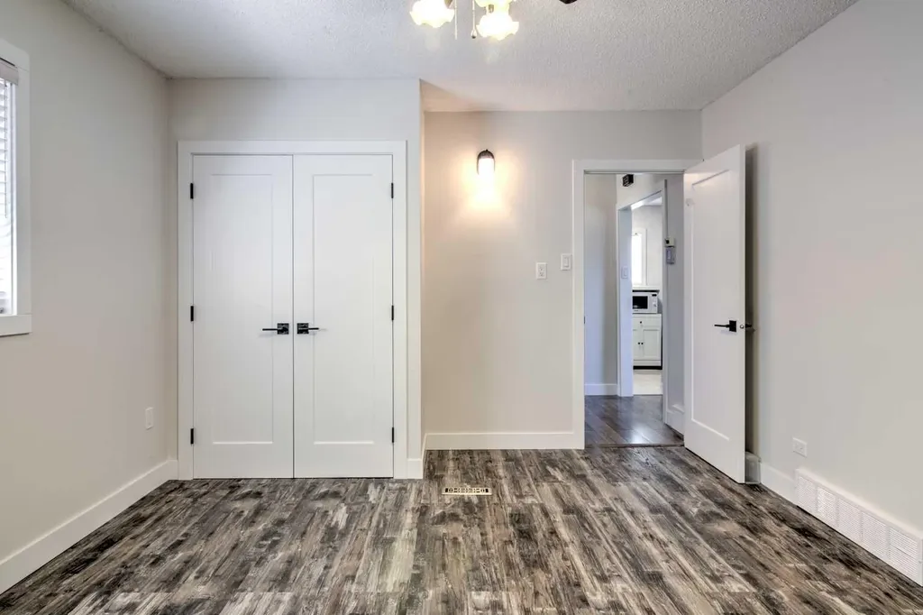 735 17 Street N Lethbridge AB T1H 3E2