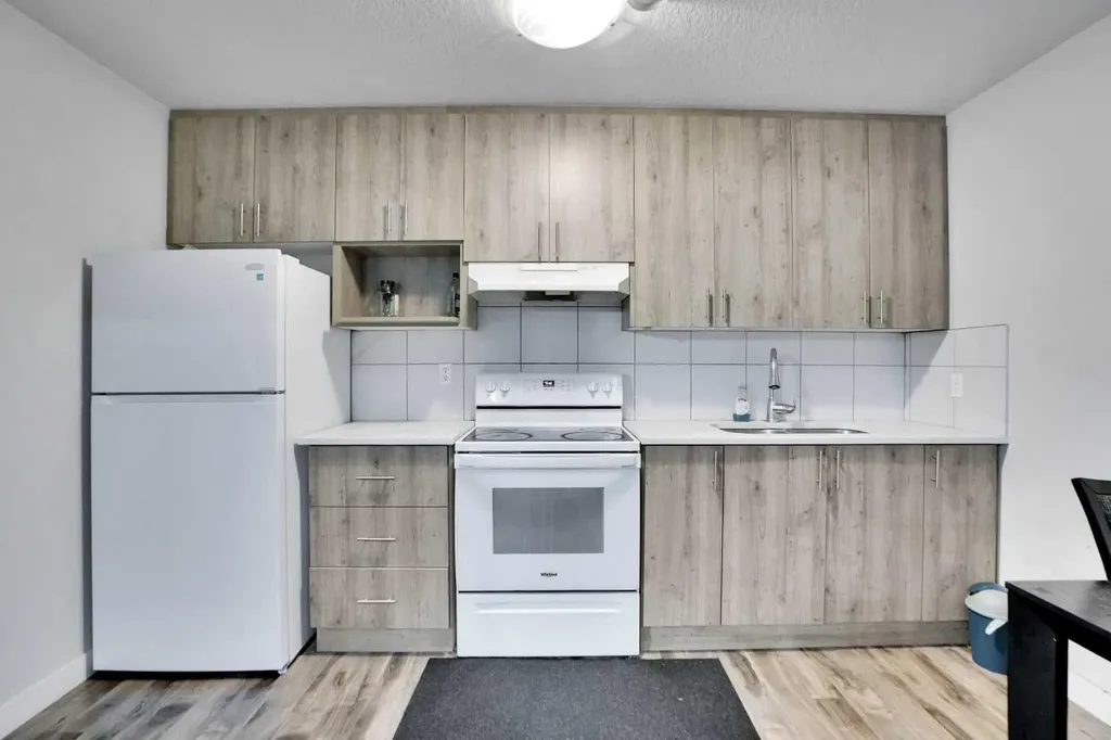 99 Savanna Way NE Calgary AB T3J 0Y6