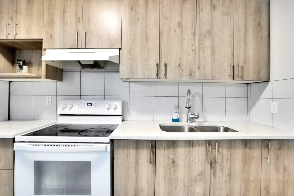 99 Savanna Way NE Calgary AB T3J 0Y6