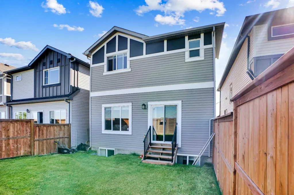 99 Savanna Way NE Calgary AB T3J 0Y6