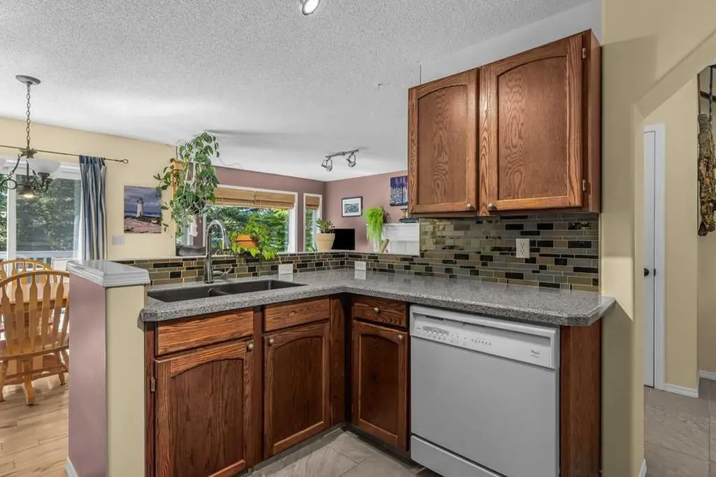 545 Grotto Road Canmore AB T1W 1J1