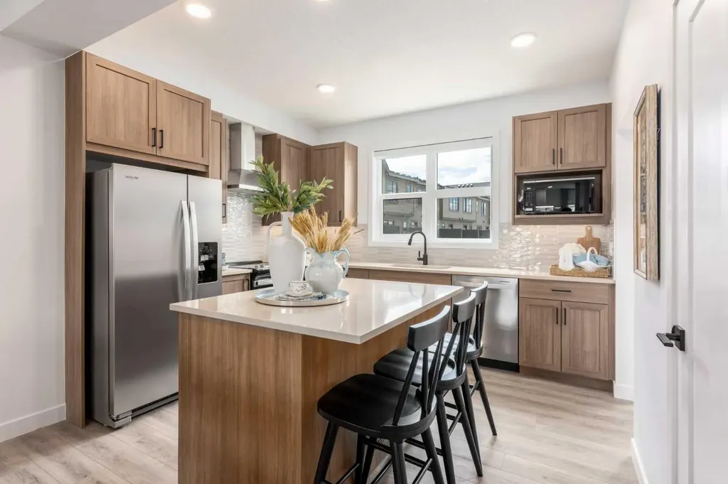 86 Heirloom Passage SE Calgary AB T3S 1H2