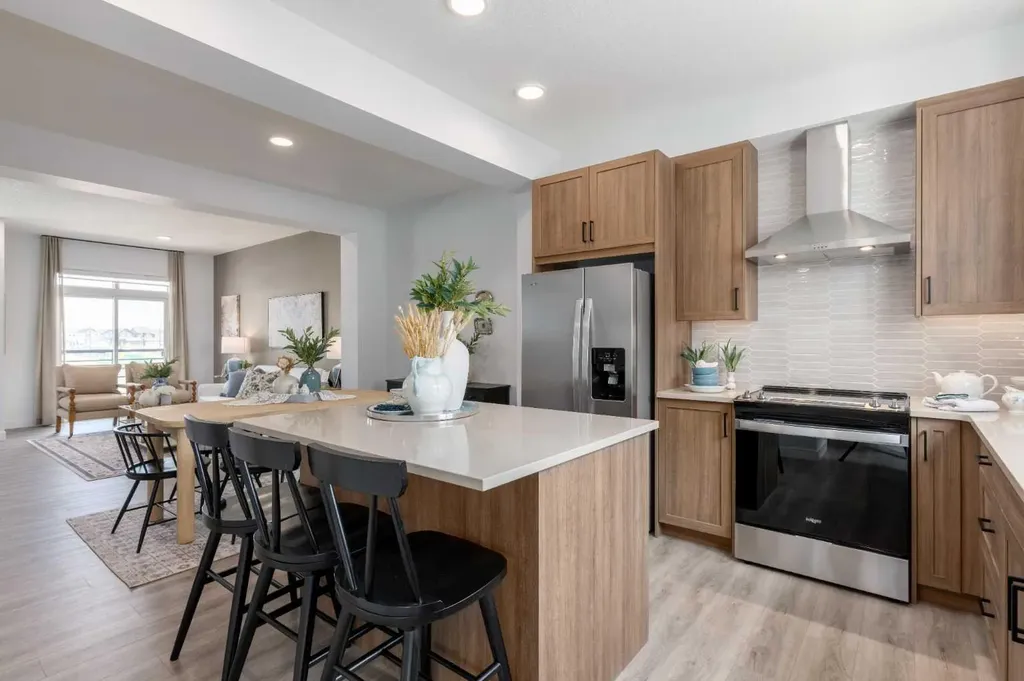 86 Heirloom Passage SE Calgary AB T3S 1H2