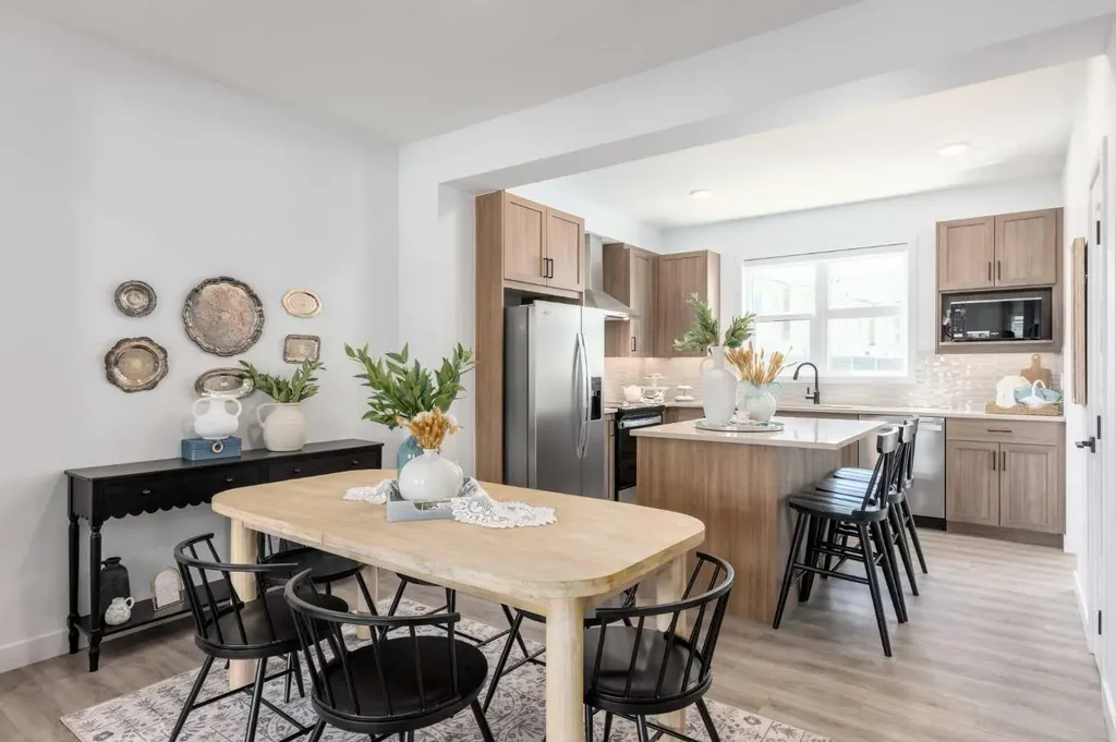 86 Heirloom Passage SE Calgary AB T3S 1H2