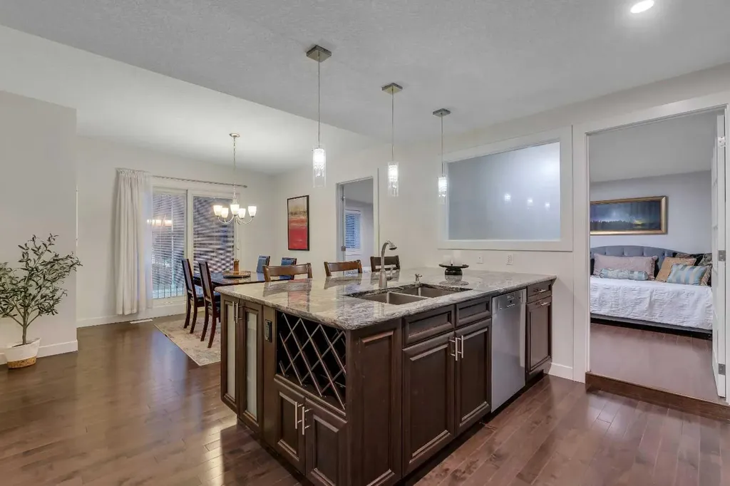 4143 Varsity Road NW Calgary AB T3B 2Y5