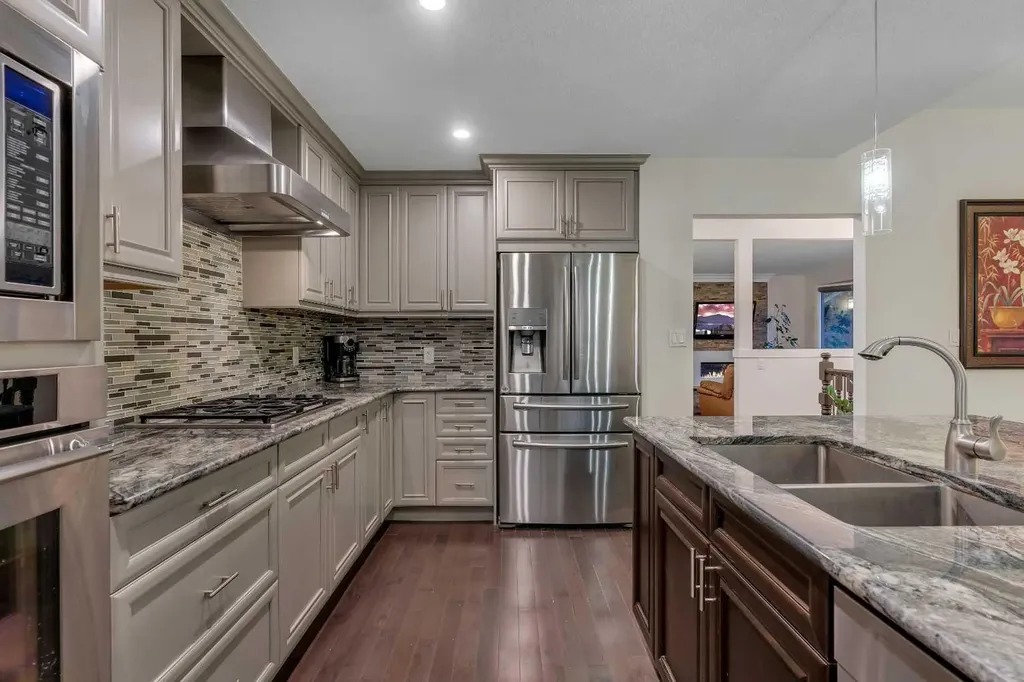 4143 Varsity Road NW Calgary AB T3B 2Y5