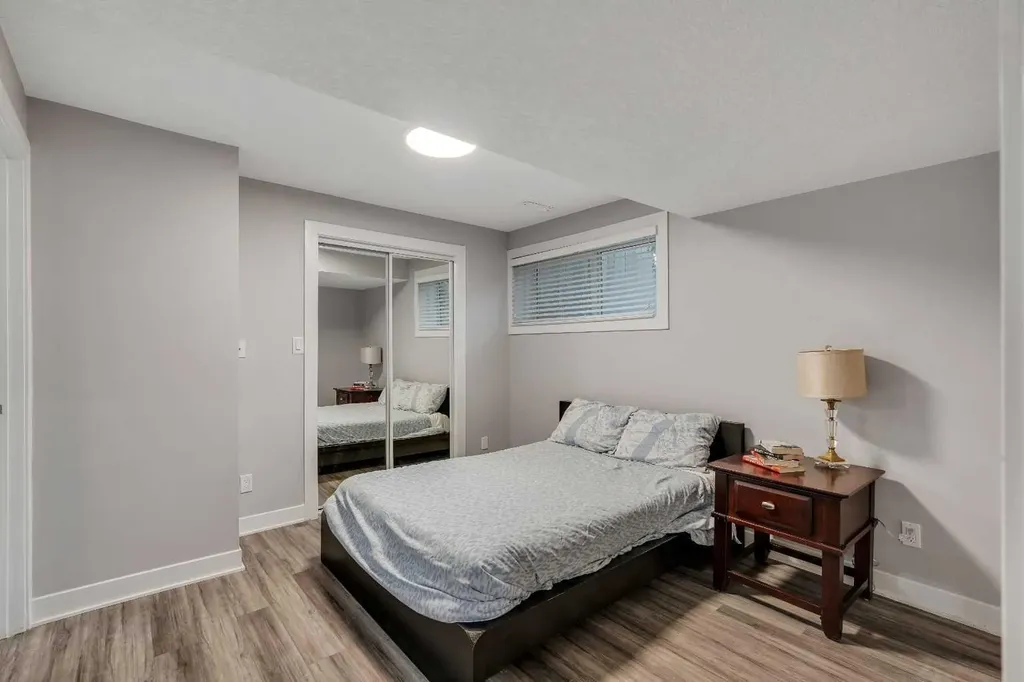 4143 Varsity Road NW Calgary AB T3B 2Y5