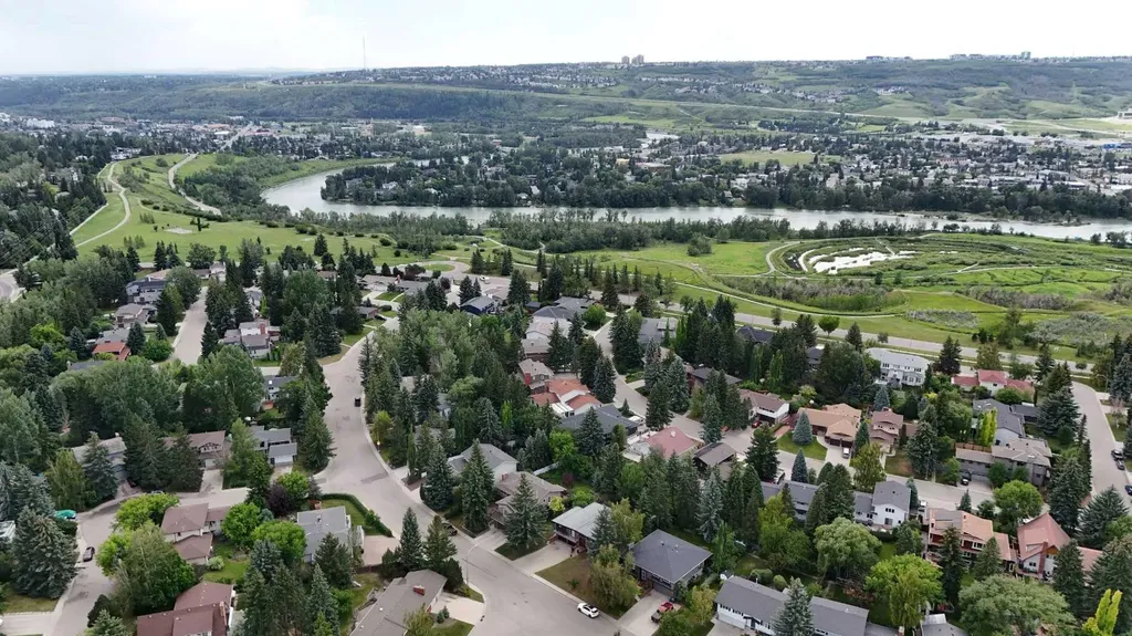 4143 Varsity Road NW Calgary AB T3B 2Y5