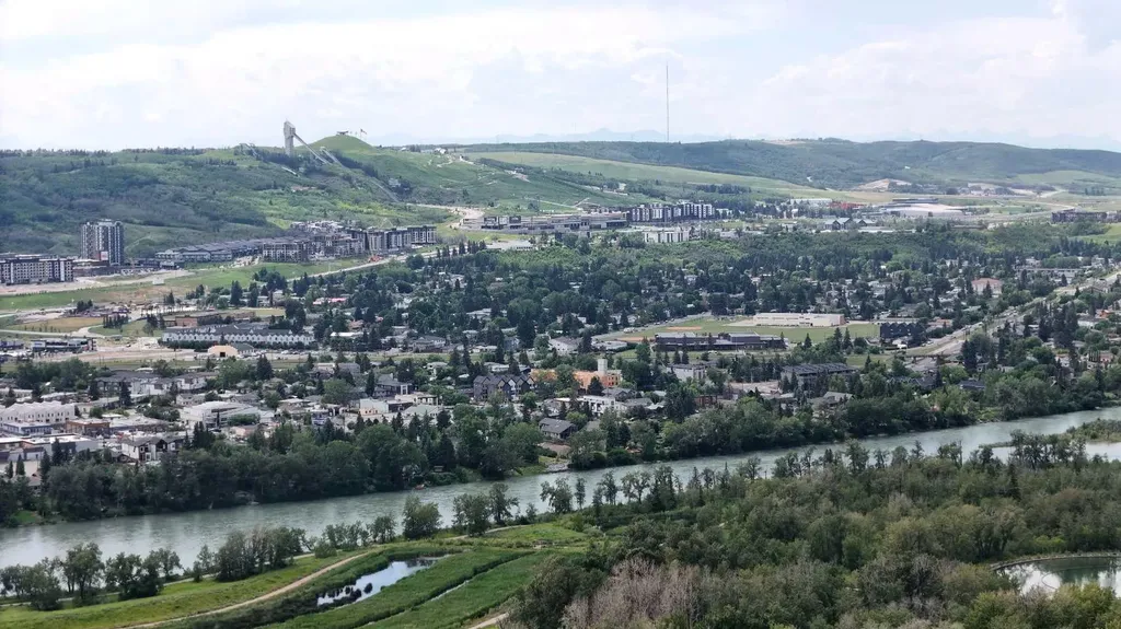 4143 Varsity Road NW Calgary AB T3B 2Y5