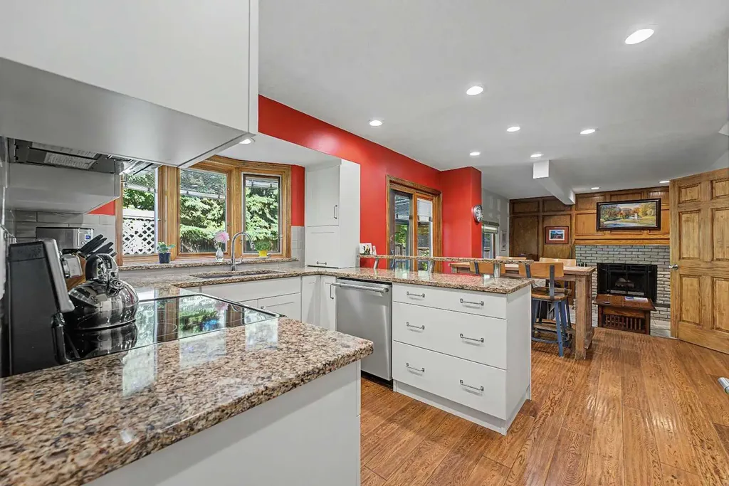 75 Deerbrook Road SE Calgary AB T2J 6G5