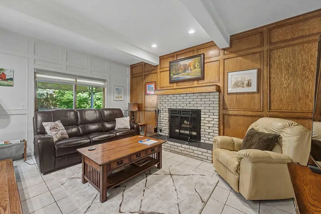 75 Deerbrook Road SE Calgary AB T2J 6G5