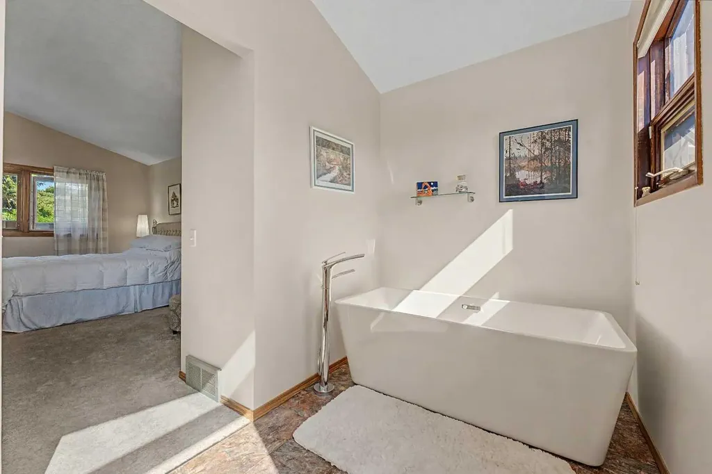 75 Deerbrook Road SE Calgary AB T2J 6G5